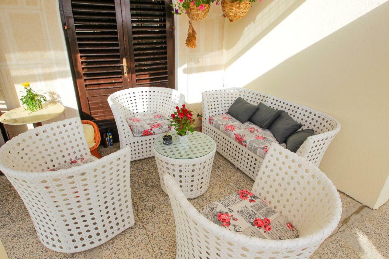 Villa Lavanda Pag Town Bagian luar foto